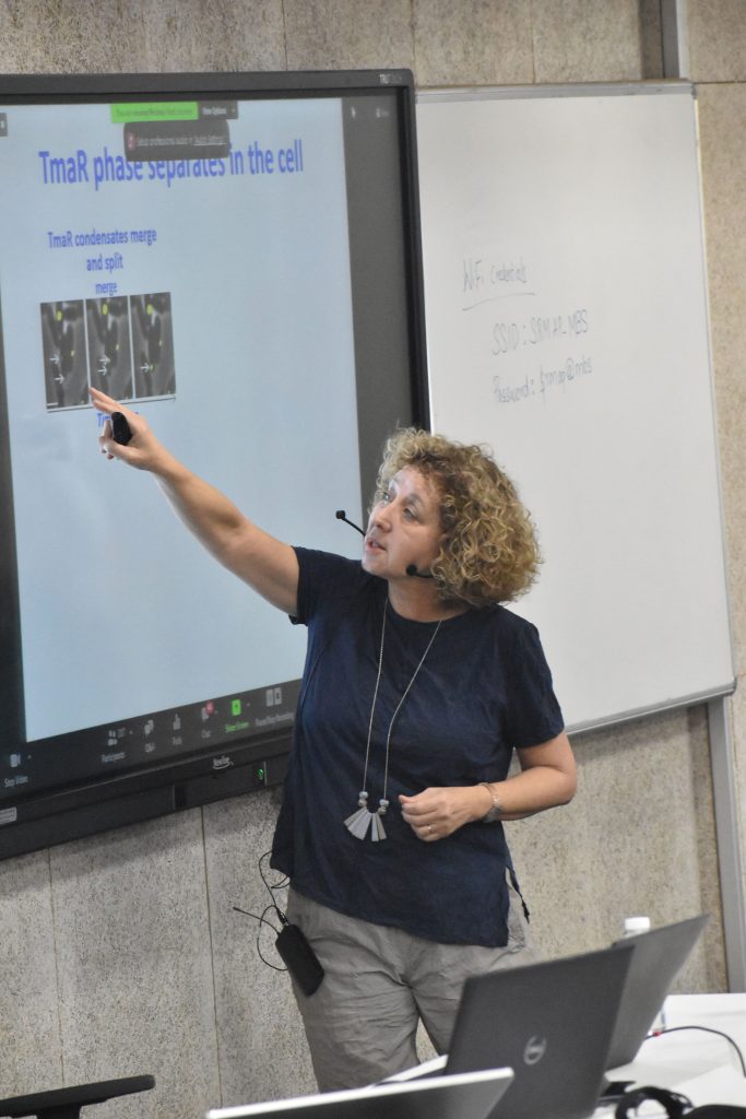 symposium-biology2
