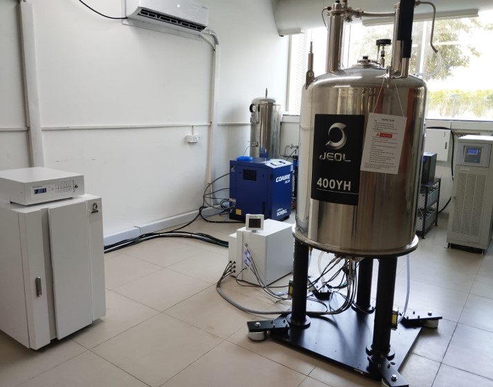 NMR Spectrometer