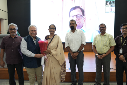 santha-sinha